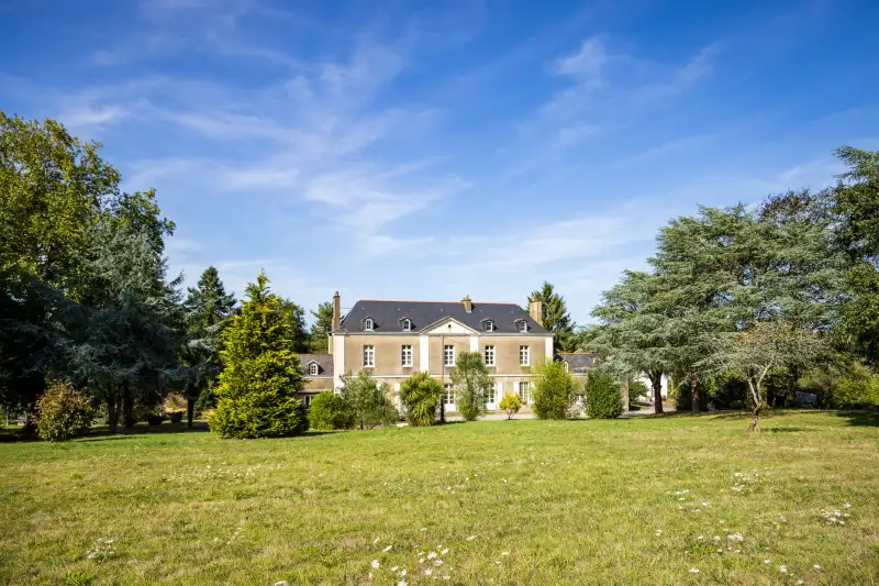 Manor House for sale Couëron, Pays de la Loire,  France, 1