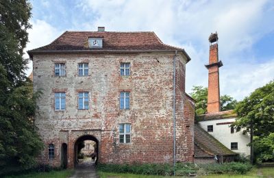 Medieval Castle for sale 16909 Goldbeck, Goldbecker Burgstraße  1, Brandenburg, Front view
