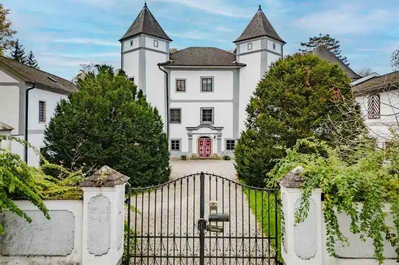 Castle for sale 4693 Desselbrunn, Upper Austria,  Austria, 2