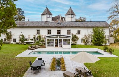 Castle for sale 4693 Desselbrunn, Upper Austria, Highend-Poolanlage mit wärmeisolierender Rollabdeckung