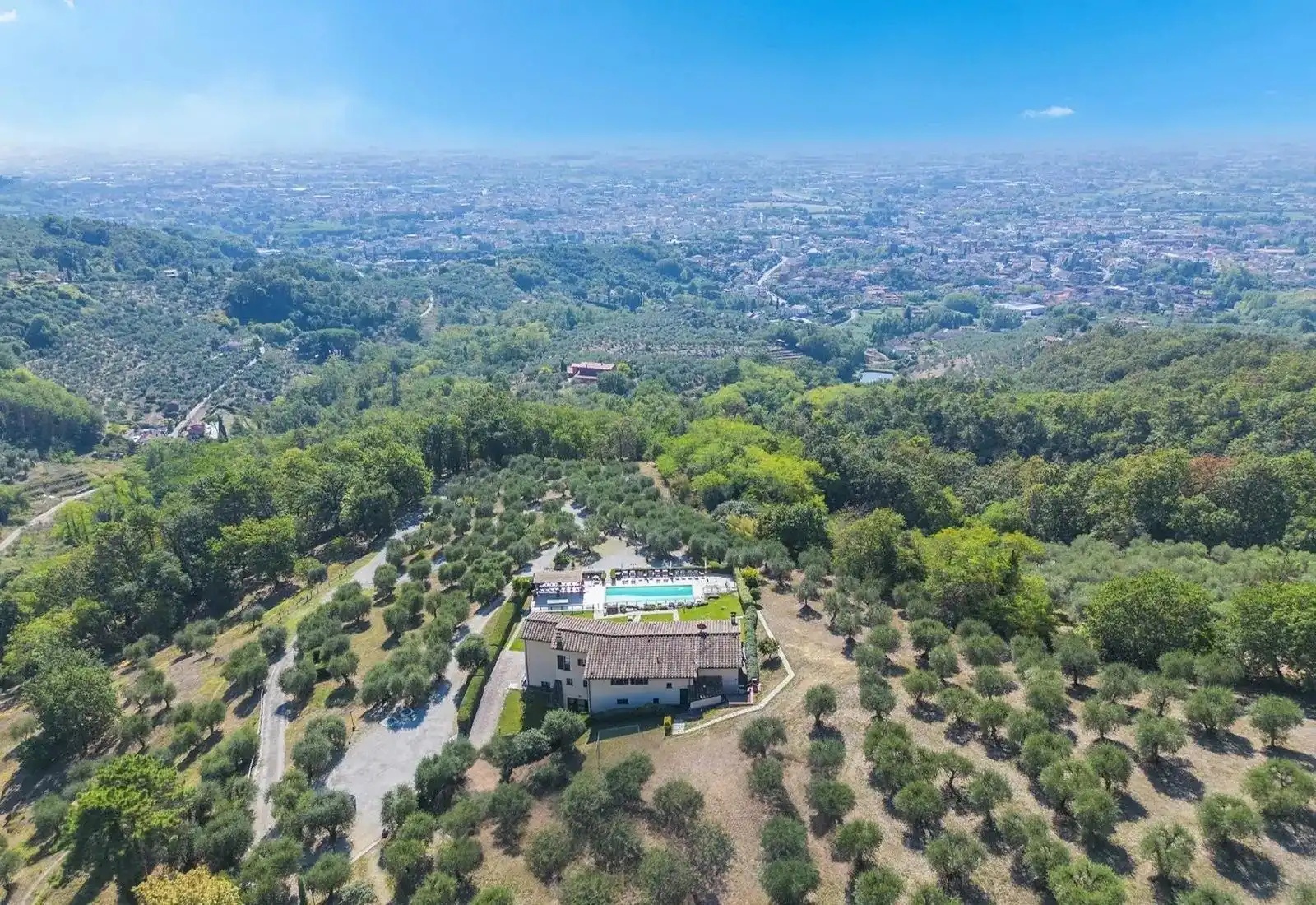 Photos Villa Marsetti in Montecatini Terme – 24.7 acres of land in a panoramic location