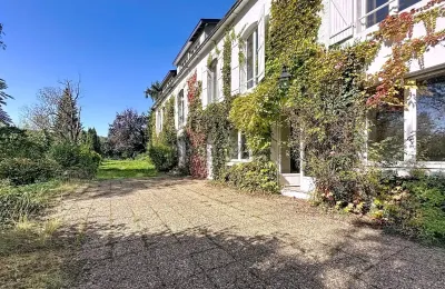 Historic property for sale Lourdes, Occitania, Photo 3/27