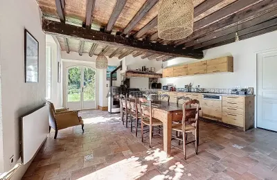 Historic property for sale Lourdes, Occitania, Photo 13/27