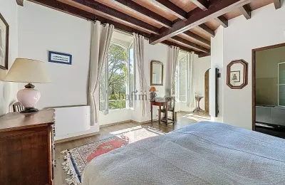 Historic property for sale Lourdes, Occitania, Photo 16/27