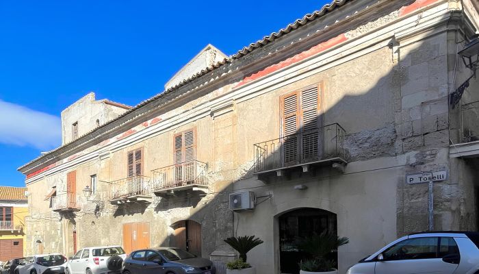 Urban palace for sale Palma di Montechiaro, Sicily,  Italy