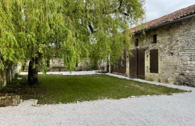 Period mansion for sale Beauvais-sur-Matha, rue de l eglise 12, New Aquitaine, Photo 12/18
