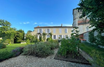 Period mansion for sale Beauvais-sur-Matha, rue de l eglise 12, New Aquitaine, Photo 18/18