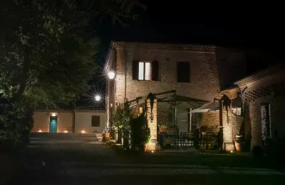 Country property for sale Monteroni d'Arbia, Tuscany, Photo 32/39