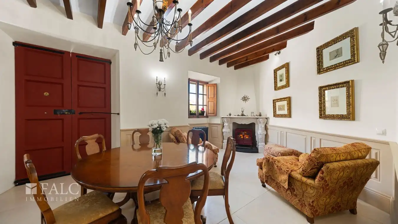 Photos Mansion in Calvià with Mountain Views, Terrace, and Patio