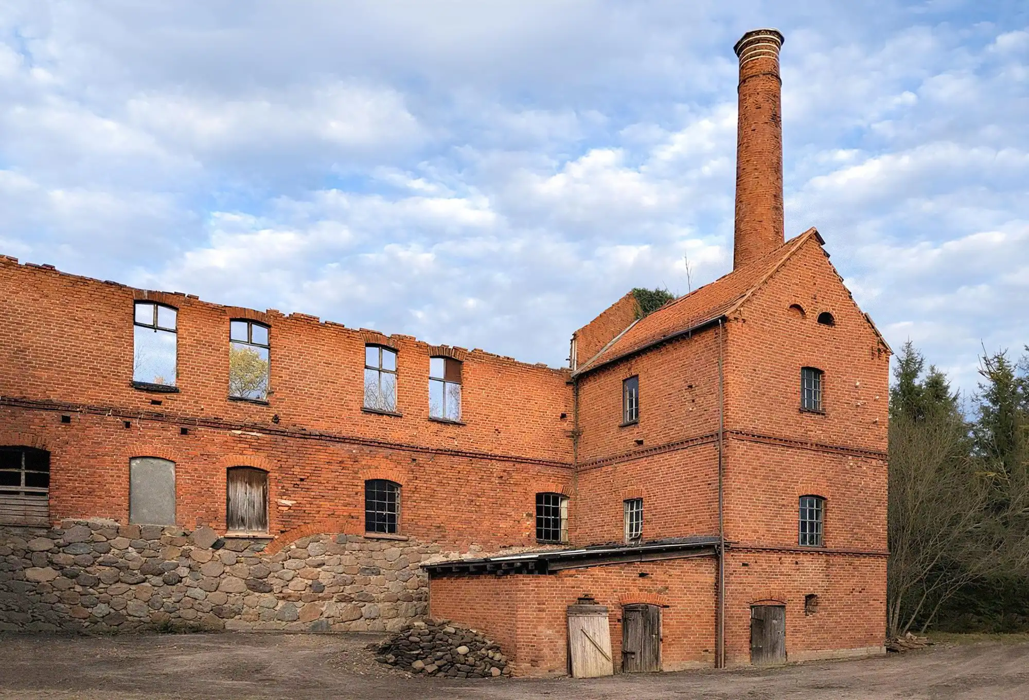 Photos Manor estate with outbuildings - Restoration project