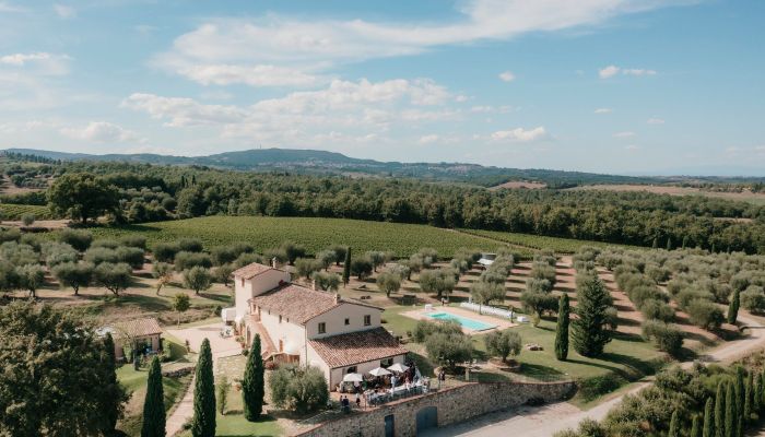 Country property for sale Sarteano, Tuscany