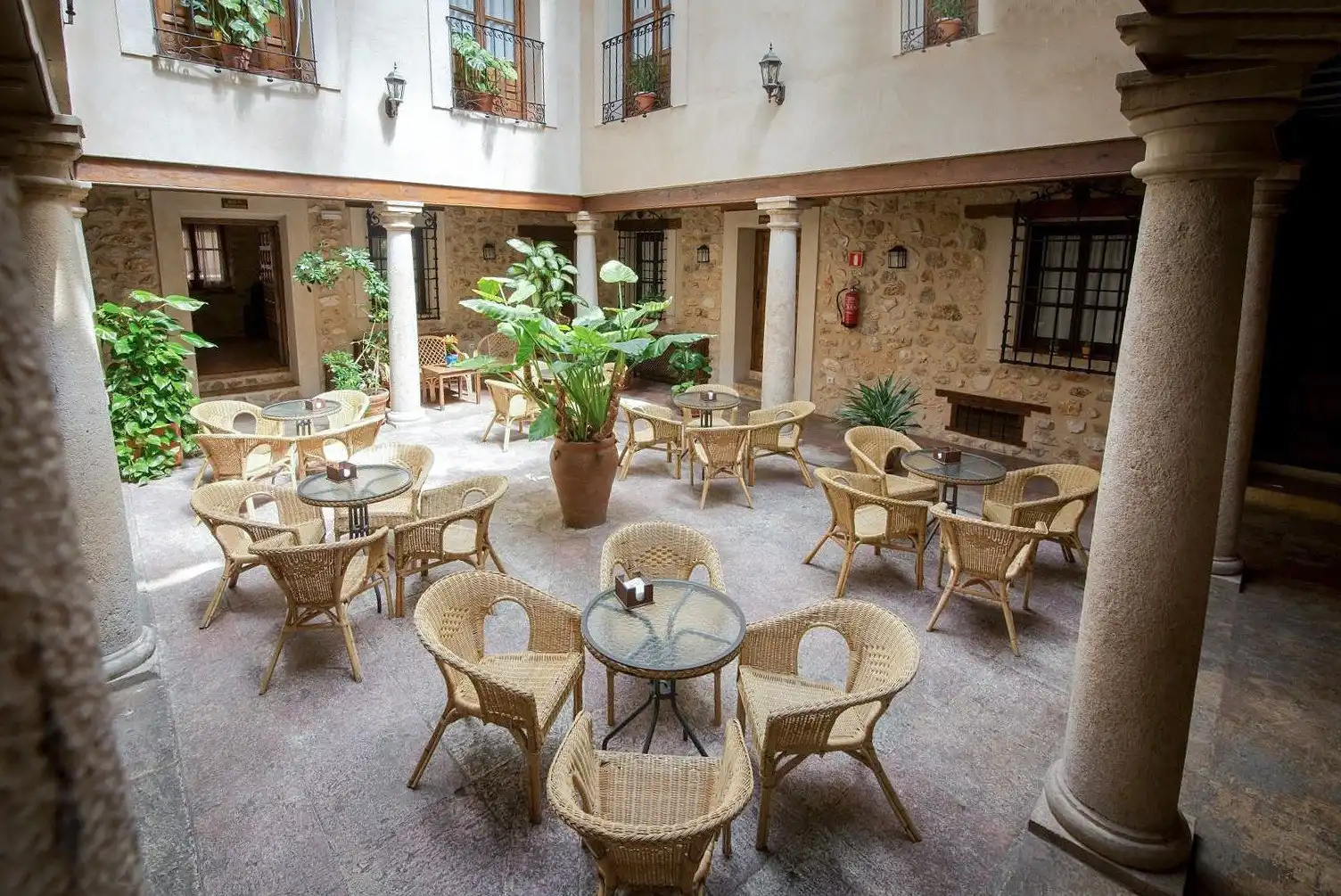 Photos Palace with courtyard in the province of Cuenca