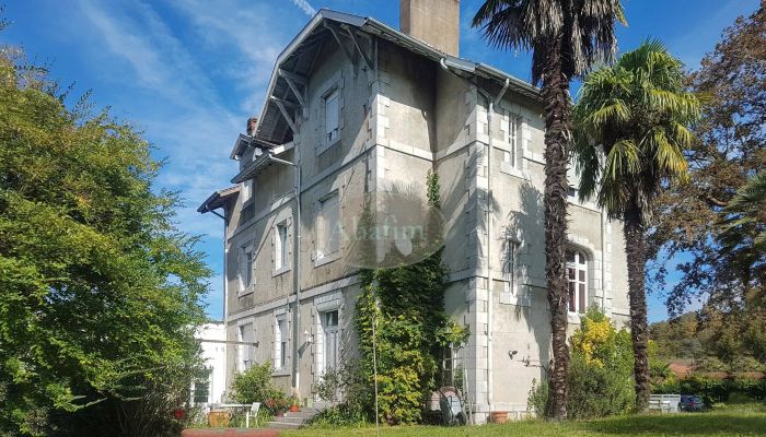Historic villa for sale Salies-de-Béarn, New Aquitaine