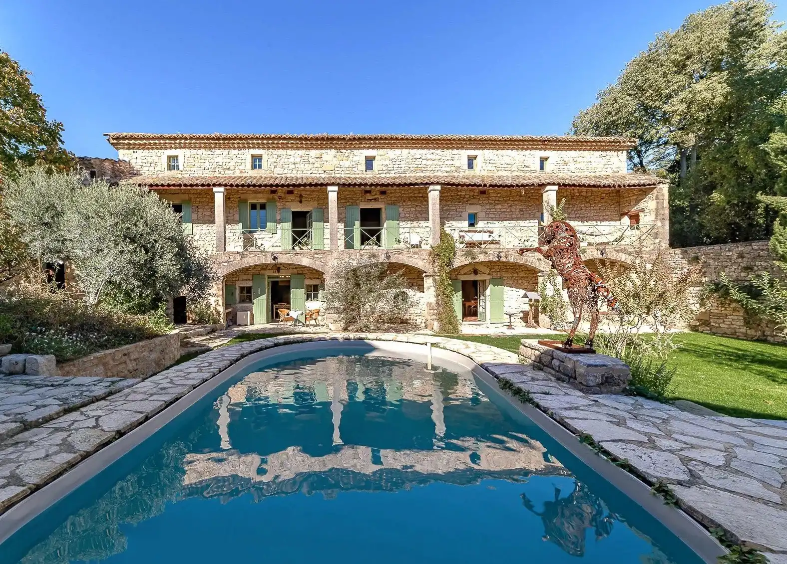 Photos Renovated 18th-century stone mas near Uzès with guest apartments
