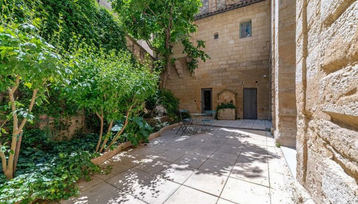  Uzès 2