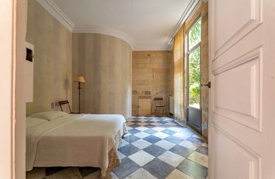 Period apartment for sale Uzès, Occitania, Photo 19/30