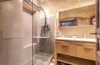 Period apartment for sale Uzès, Occitania, Photo 22/30