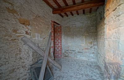 Country property for sale Italy, Photo 17/26