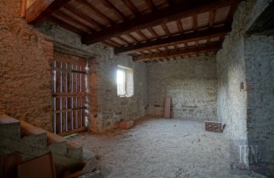 Country property for sale Italy, Photo 18/26