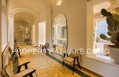 Historisk liebhaverlejlighed til salg Como, Lombardiet, Indgangshal