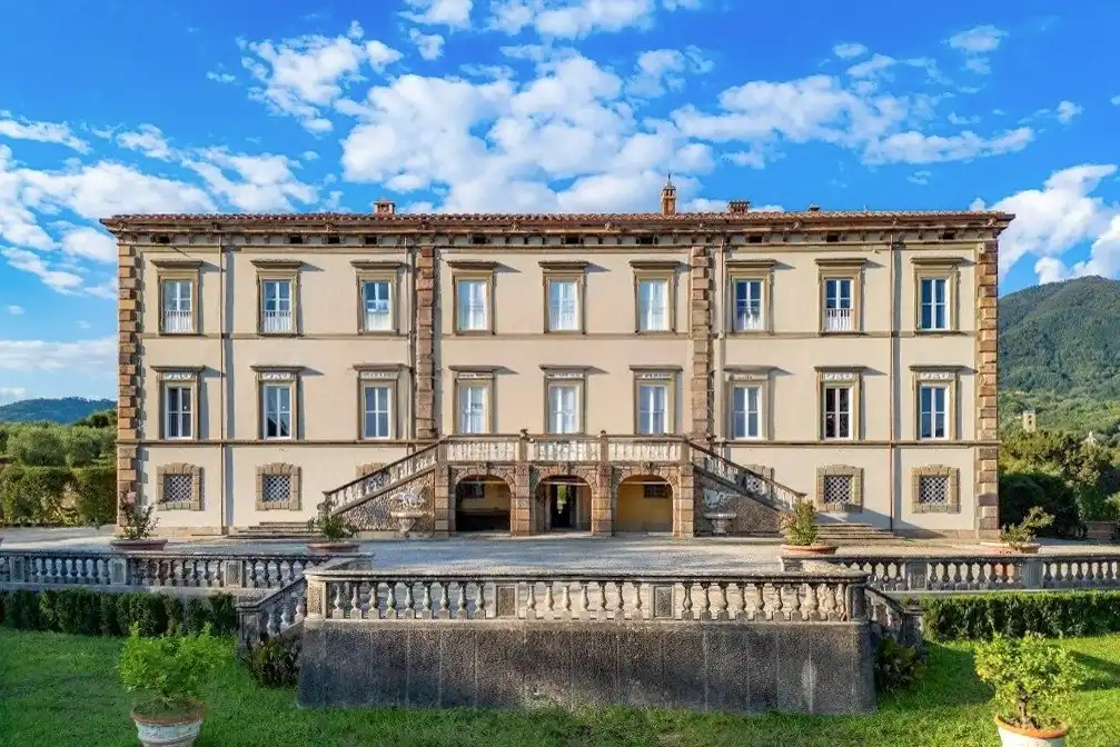 Photos Historic villa with classic interiors and monumental gardens near Lucca - 34.6 acres