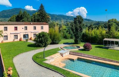 Castle for sale Capannori, Tuscany, Pool