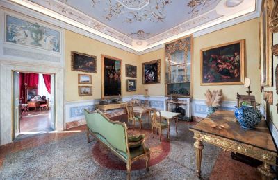 Castle for sale Capannori, Tuscany, Drawing room
