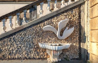Castle for sale Capannori, Tuscany, Staircase