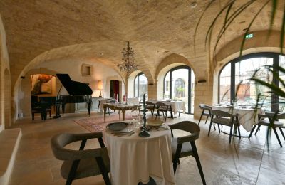 Castle for sale Uzès, Occitania, Photo 12/32