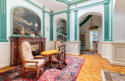 Castle for sale Marzewo, Warmia-Masuria, Entrance hall