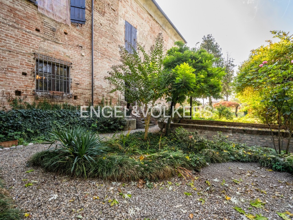 Château · Muradello