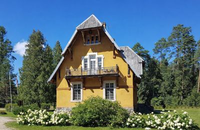 Historic estates, Hunting Lodge “Bergervilla” in Northern Latvia