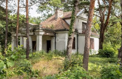 Historic estates, Historic property on approx. 3,000 m² lot in Konstancin-Jeziorna near Warsaw