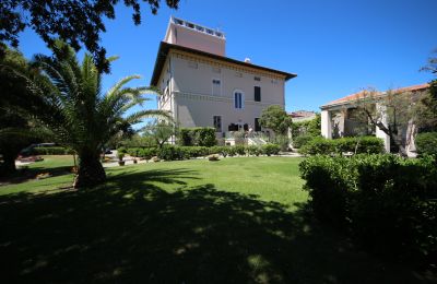 Historic villa for sale Marina di Pisa, Tuscany, Photo 3/44