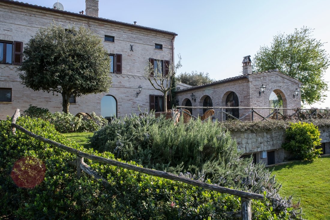 Château · Fermo