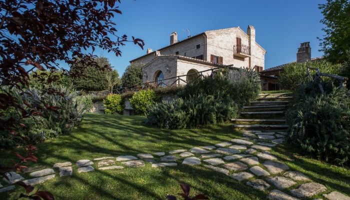 Château · Fermo