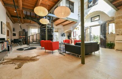 Historic property for sale Uzès, Occitania, Photo 2/20