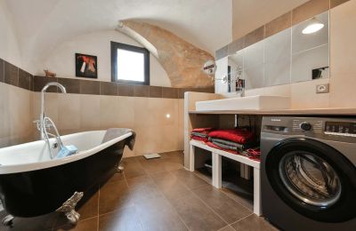 Historic property for sale Uzès, Occitania, Photo 9/20