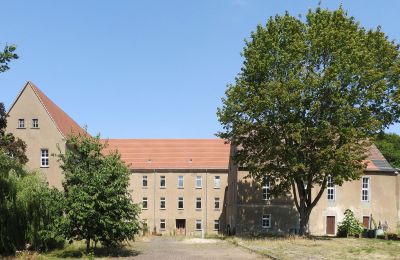 Historic estates, Castle near Leipzig – 25 Condominiums in a heritage estate