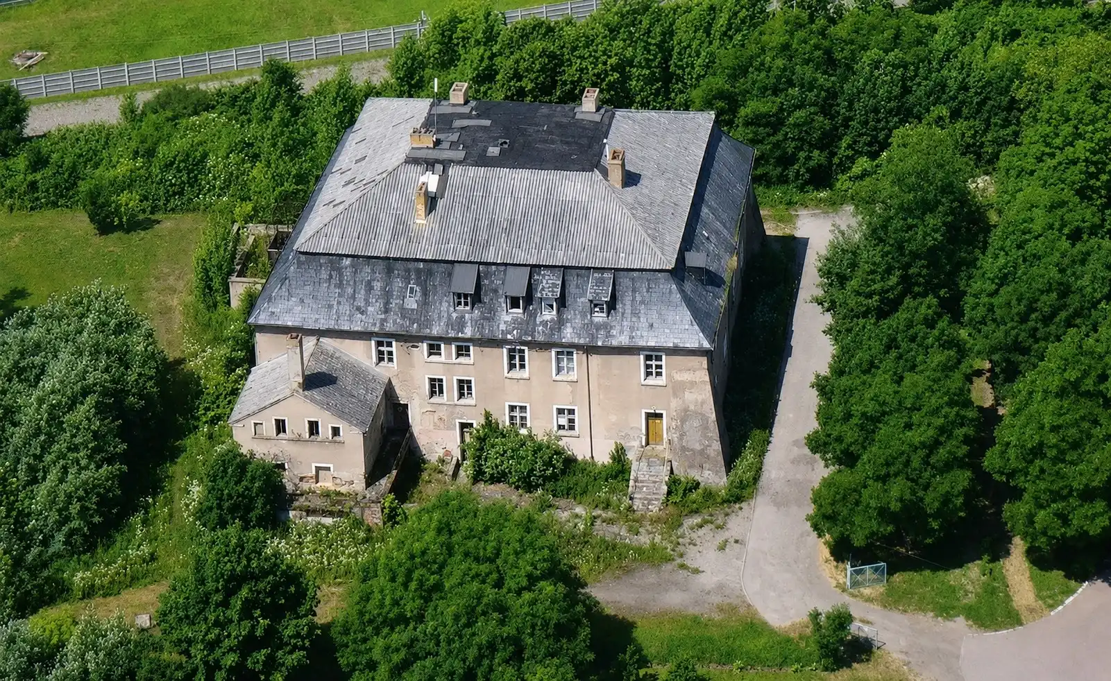 Photos Baroque manor in Wroniniec near Leszno - auction on July 16, 2026