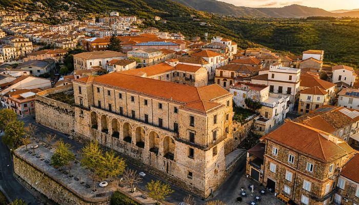 Castle for sale Nicotera, Calabria