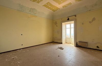 Castle for sale Nicotera, Calabria, Photo 11/35