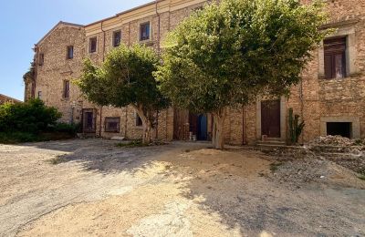 Castle for sale Nicotera, Calabria, Photo 31/35