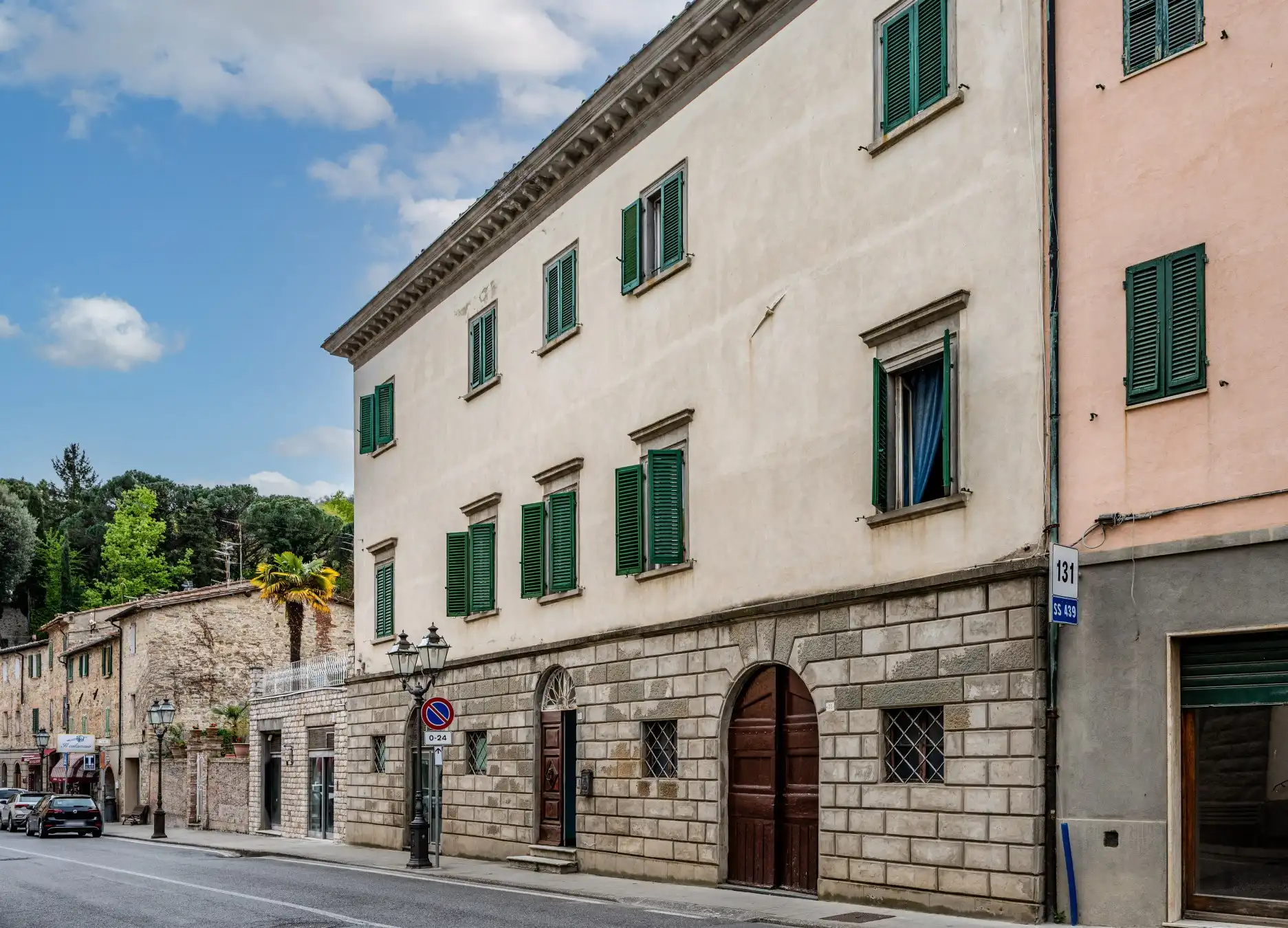 Photos Palazzo with Private Park in Castelnuovo Val di Cecina, Tuscany