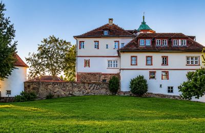 Historic estates, Exklusive Schlossanlage mit mehreren Gebäuden auf einem ca. 15 ha großem Gelände nördlich von Schwäbisch Gmünd