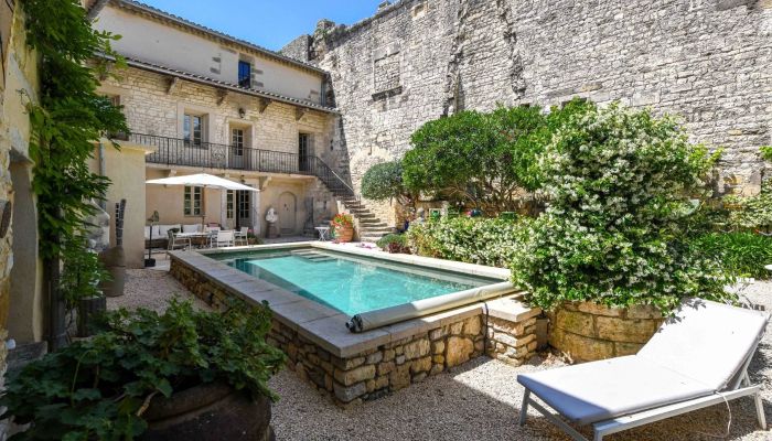  Uzès 5