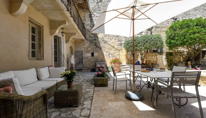  Uzès 4