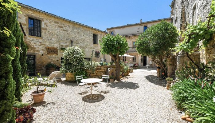  Uzès 3