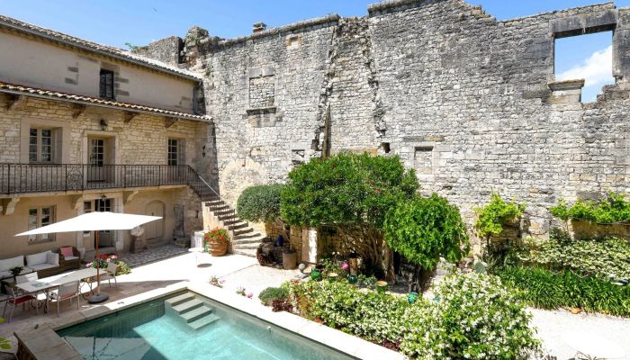 Historic property for sale Uzès, Occitania