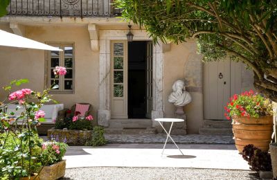 Historic property for sale Uzès, Occitania, Photo 6/41
